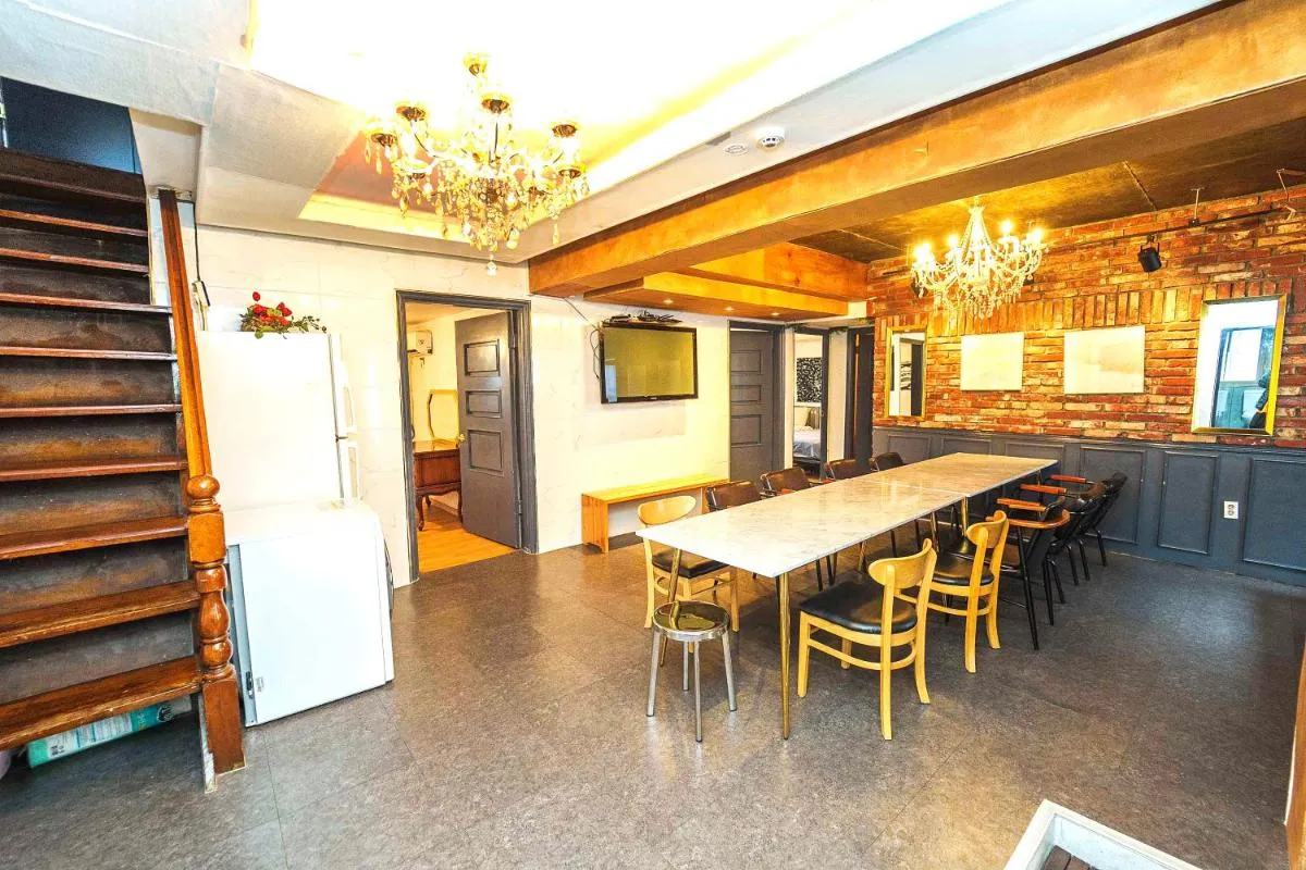 Image 4 of Gu & Anne House Sinchon