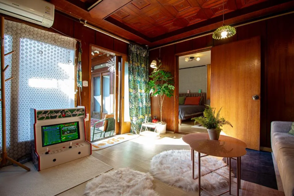 Image of Hanok Bookclub House