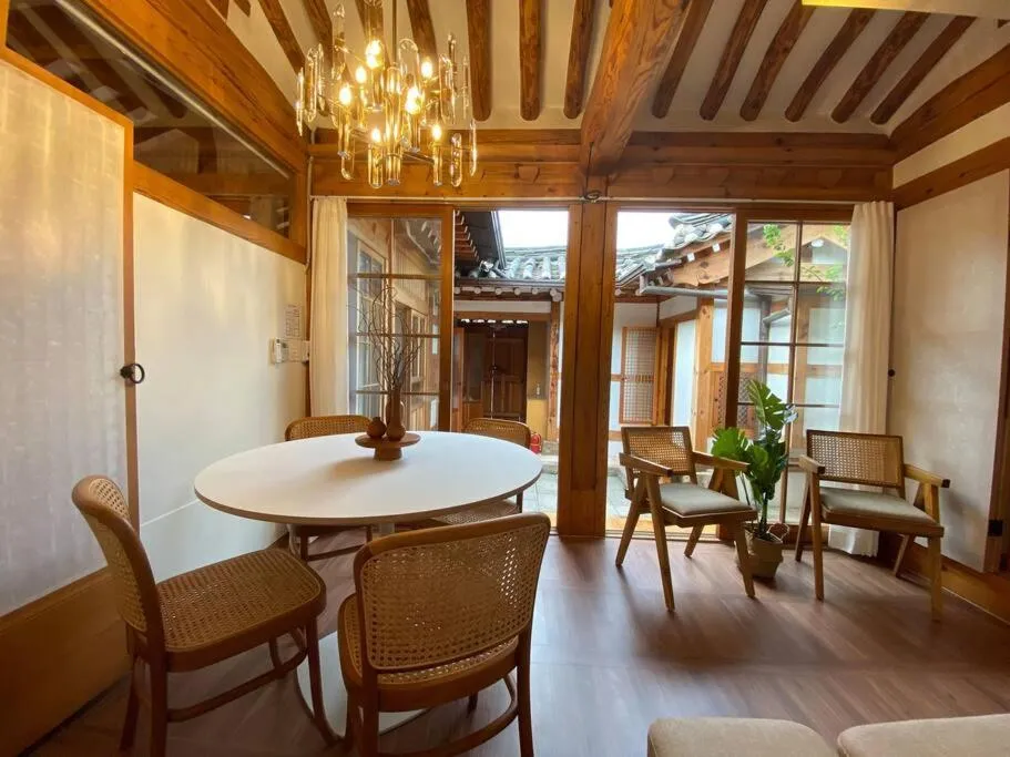 Image 6 of Hanok JAE l 4BR 2Bath l 9min from Anguk STN