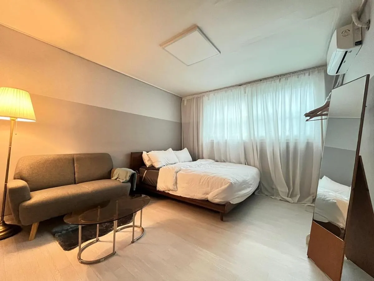 Image 1 of #Hapjeong station Cozy Chunbae’s House