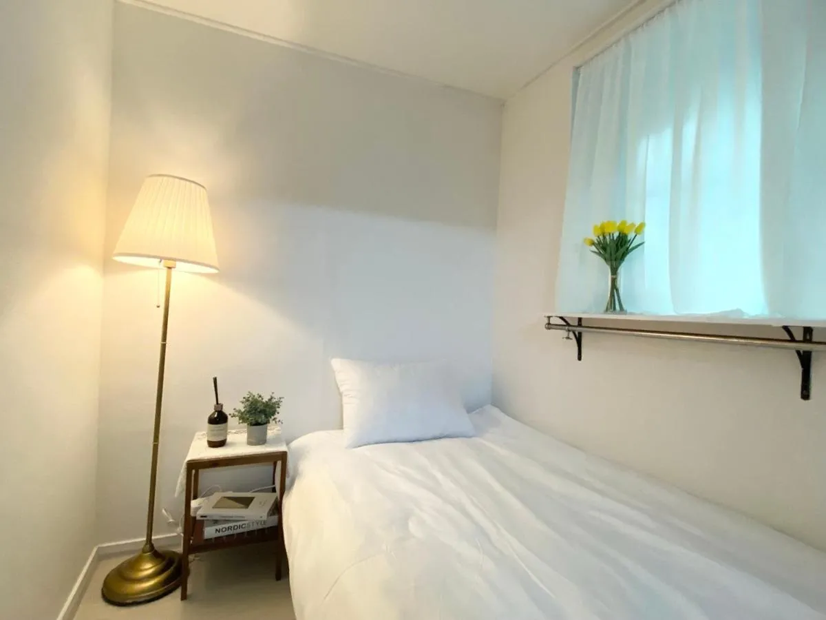 Image 1 of Hongdae Cozy42