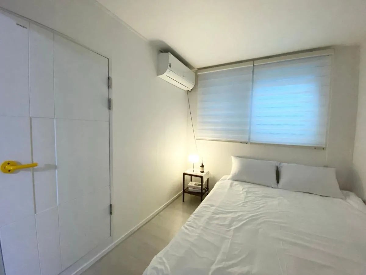 Image 6 of Hongdae Cozy42