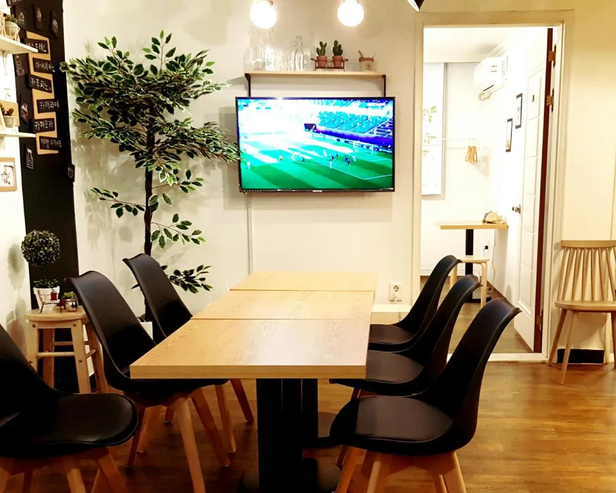 Image 6 of Hongdae Mainstreet Two Room House