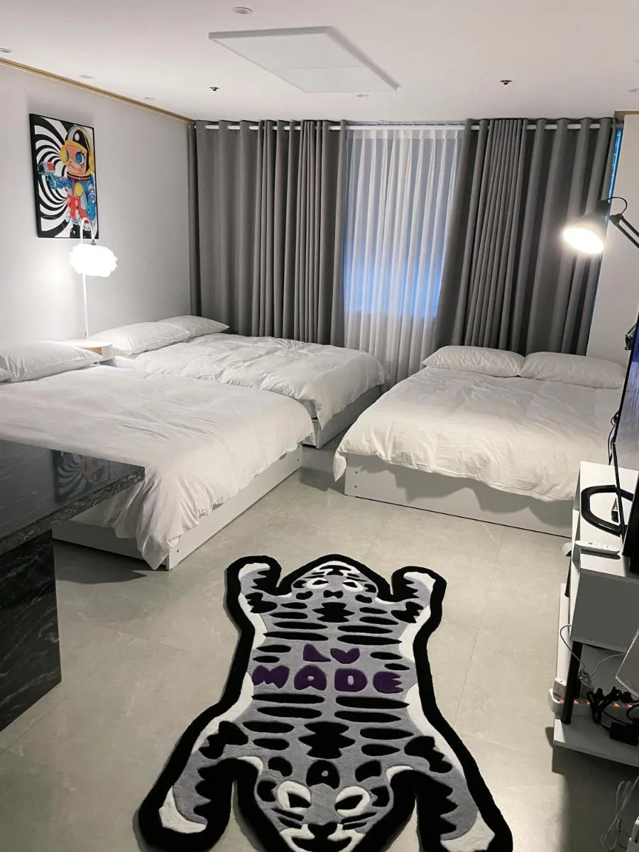Image 4 of Hongdae tiger House