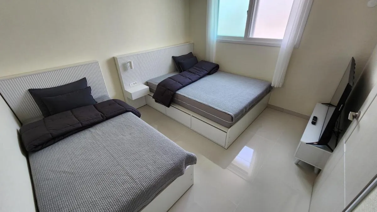Image 2 of JW’s Bukhansan Healing Stay II