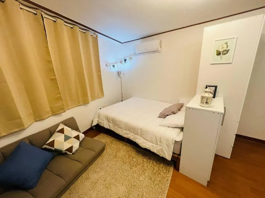 Image 2 of Jin house