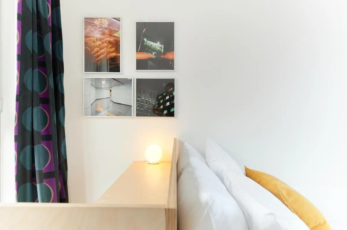 Image 6 of La Loge