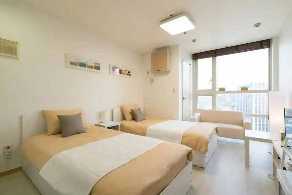 Image of MH Stay#0