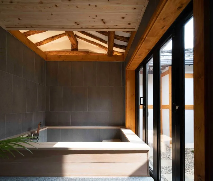 Image of Maison Sunlit