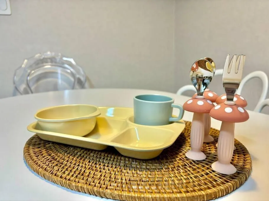 Image 4 of Mangwon local market 5mins, Hongdae, Airport Bus, Hanriver park 10mins 10ppl, Big family house 마포레스트