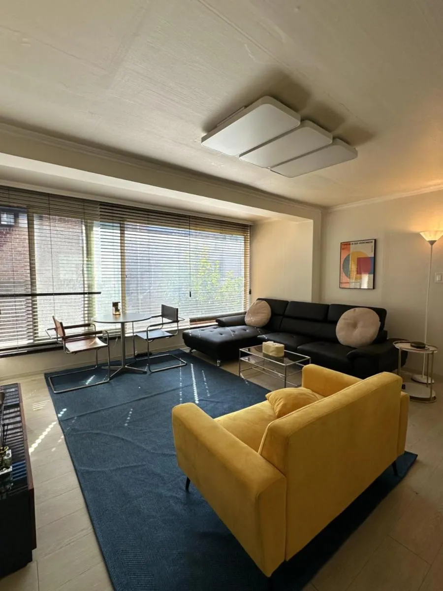 Image 2 of Mid-century design Modern house
