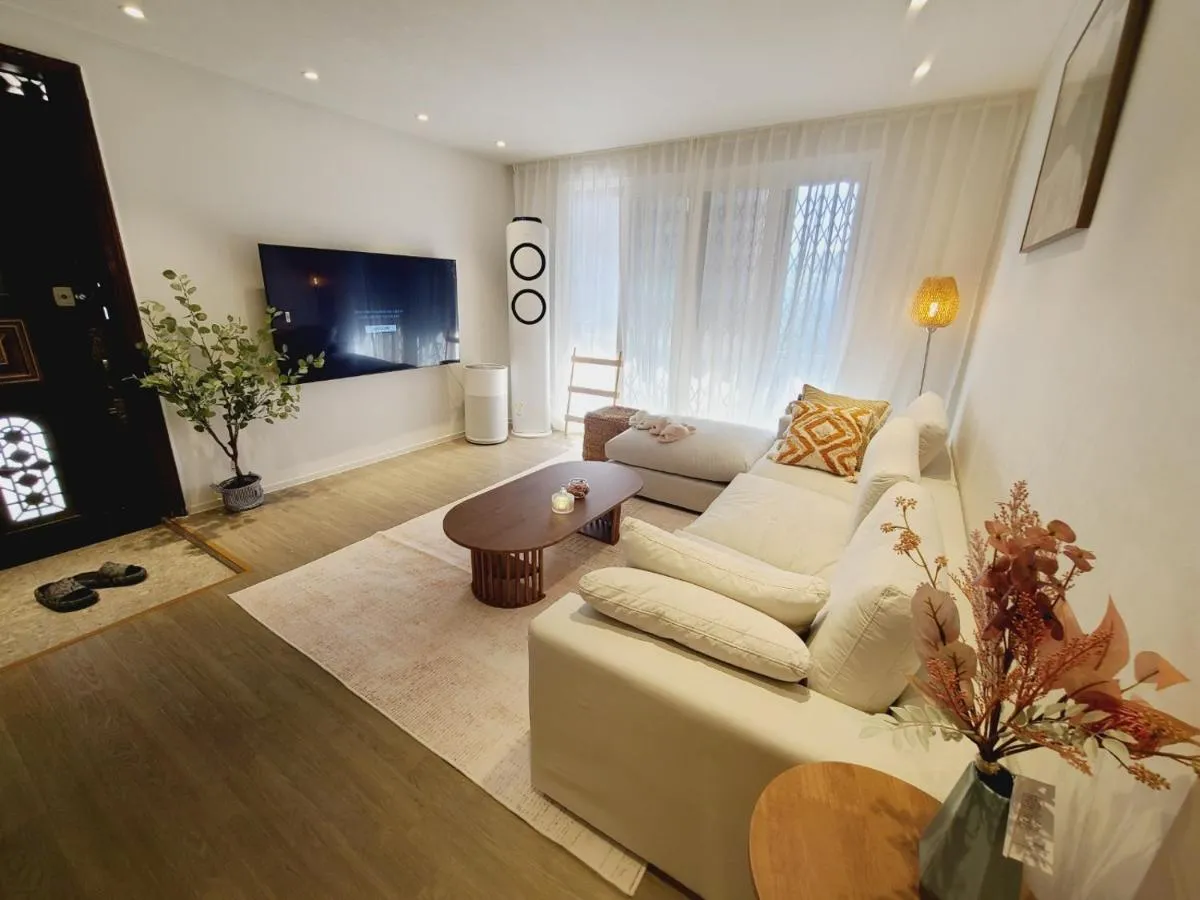 Image 1 of New Hongdae cozy house proven 3BR