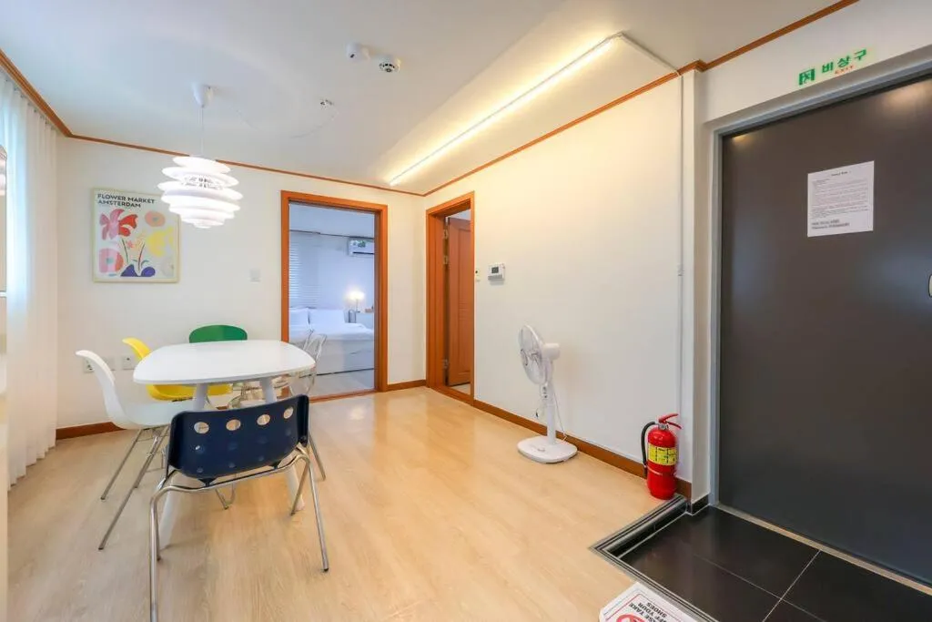 Image 2 of [New]Spellbinding House/ Hongik St. Exit2 10min