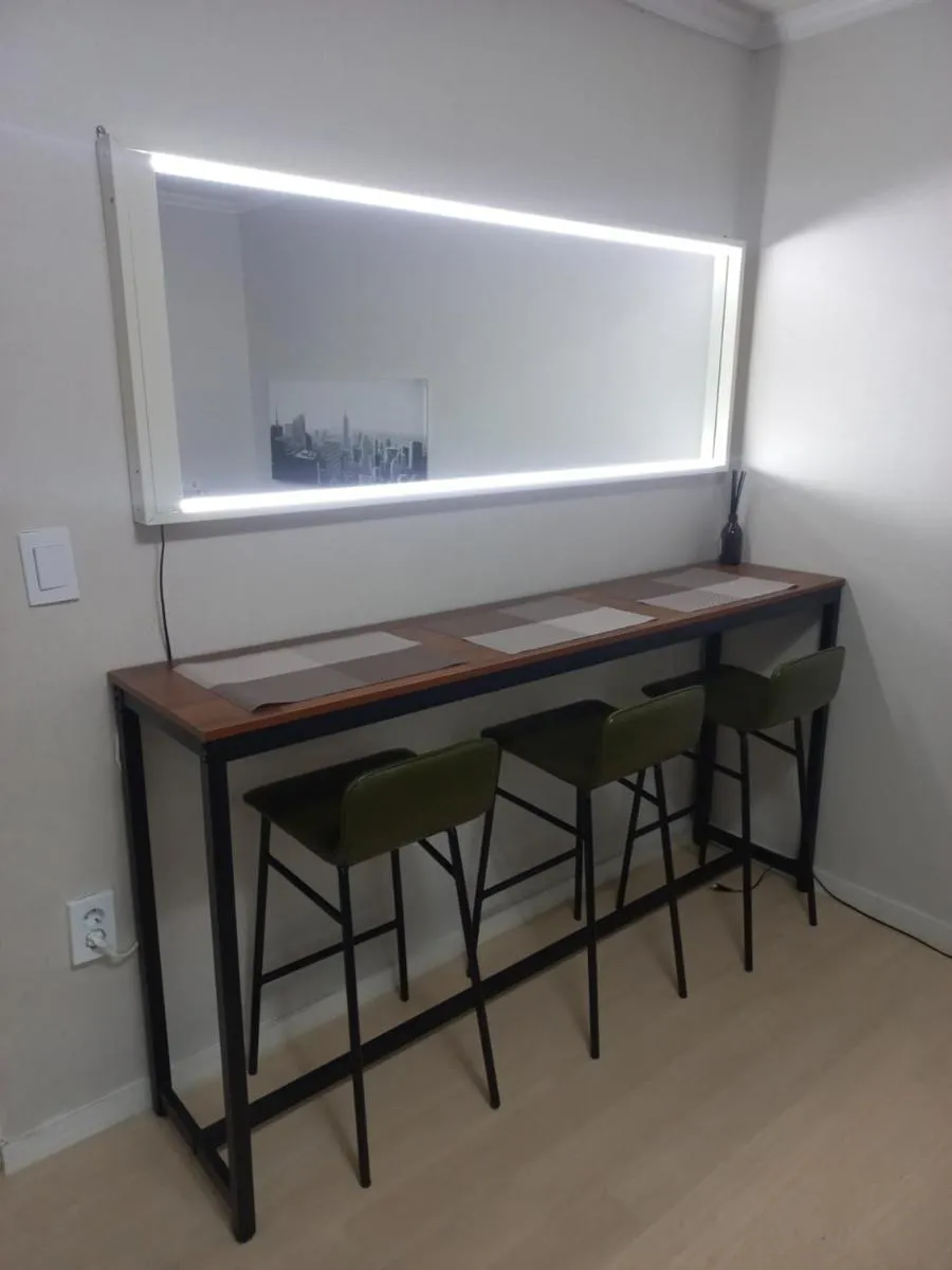 Image 4 of Newly Renovated 2 Bedroom Apartment #7