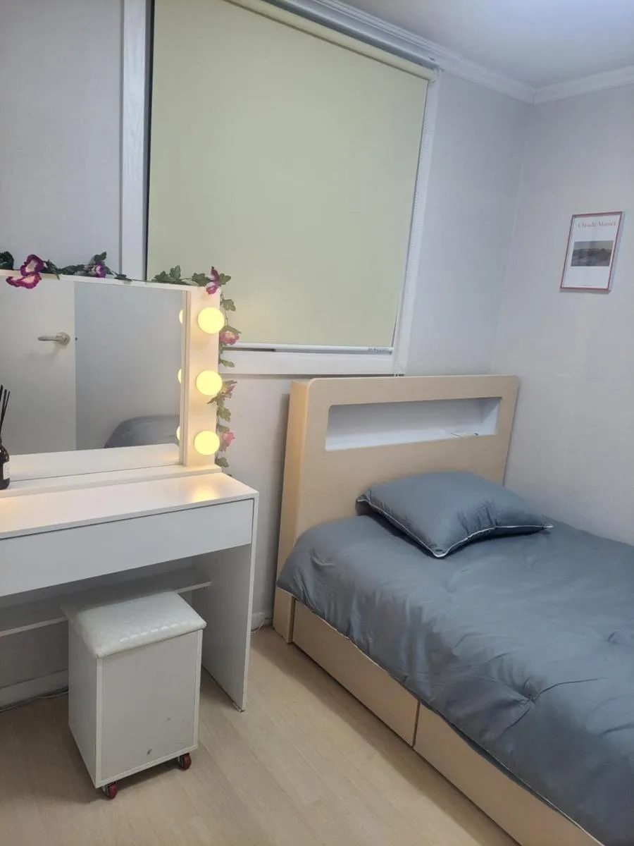 Image 2 of Newly Renovated 2 Bedroom Apartment #7