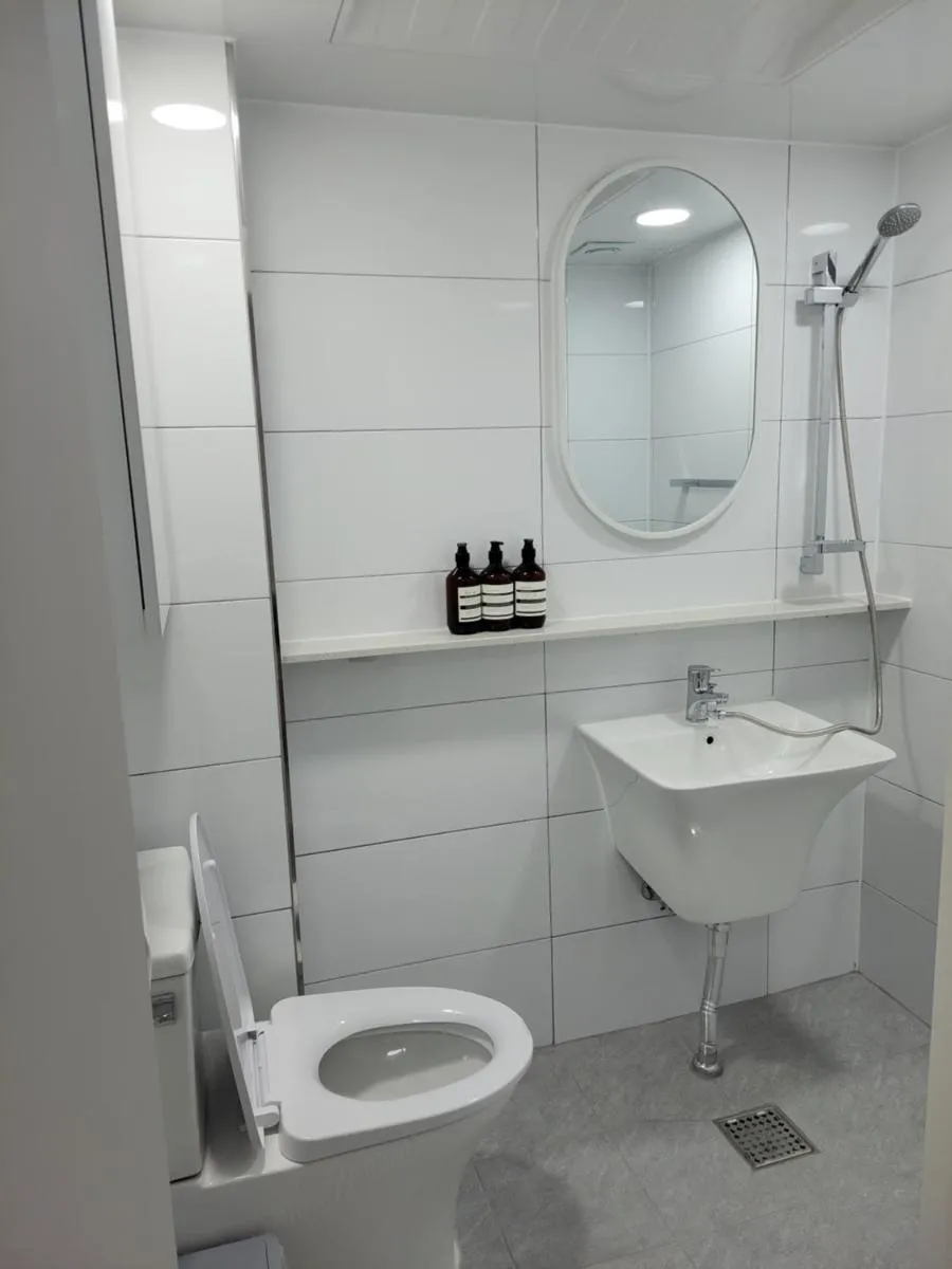 Image 3 of Newly renovated apartment center of Seoul #10