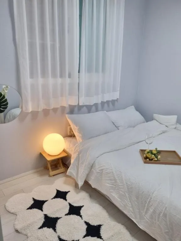 Image of Open event Jeong Stay, Seoul Jamsil Lotte World L Tower Olympic Park kspo Asan Hospital Cheonho Dunchon Station 2 people 3 people 4 people New Building
