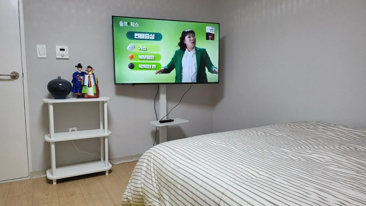 Image 2 of Park stay #Hongdae sinchon 10min #metro 3min #3beds
