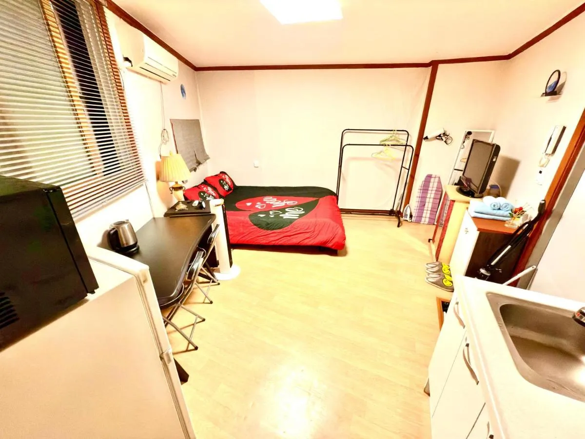 Image 2 of Private Home 1