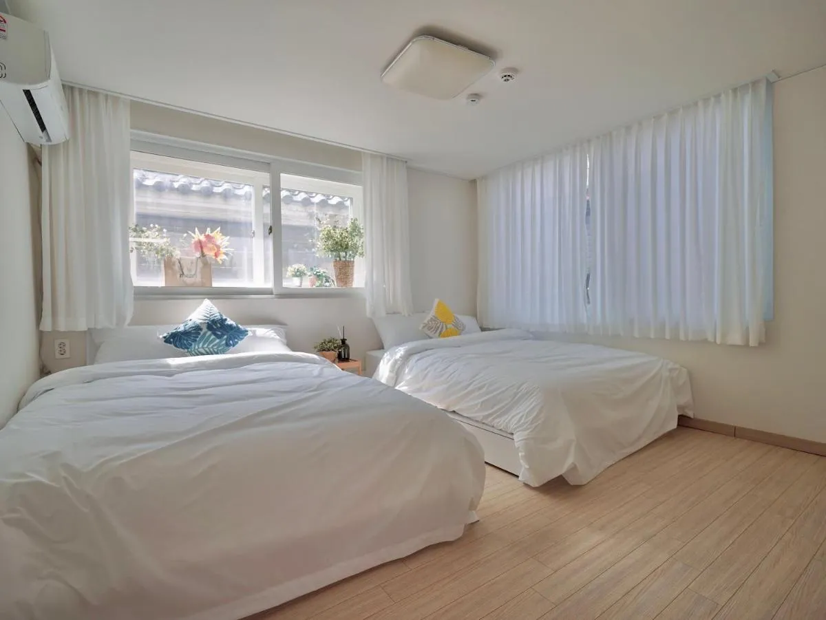 Image 1 of Rooftop J-Park Stay