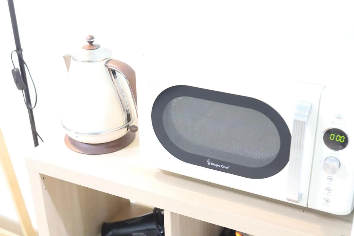 Image 5 of SUITE