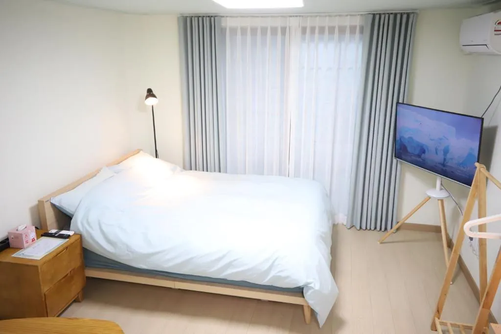 Image of SUITE