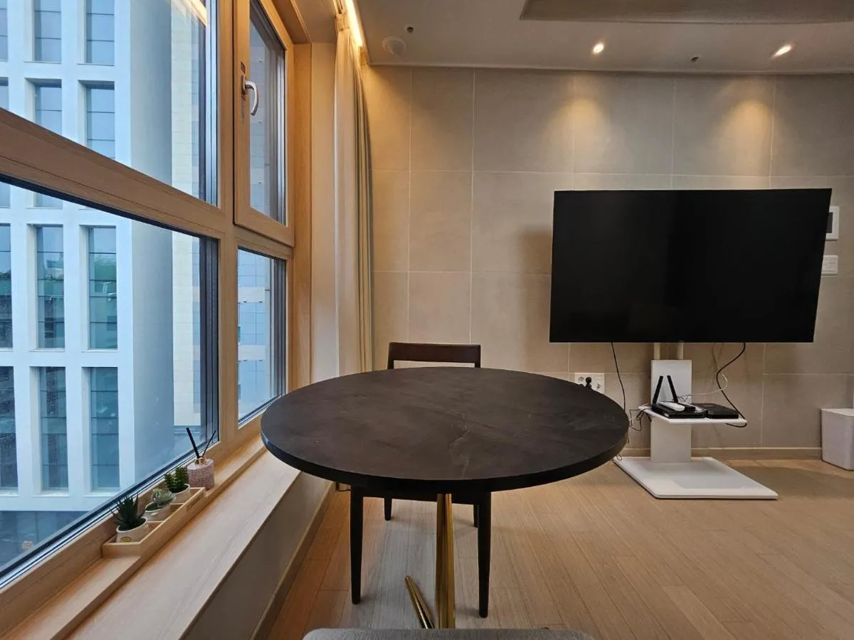 Image 5 of Seonneung Station Beautiful apt 2Room