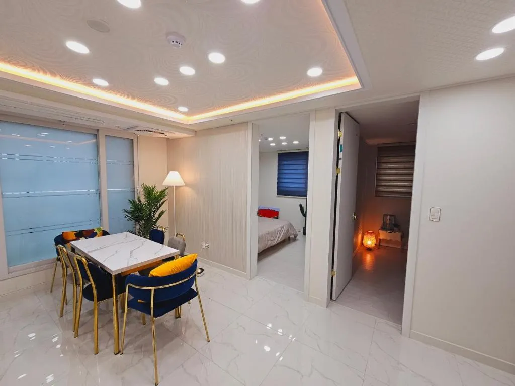 Image of Seoul Hwaogok large three bedroom – 10mins to Gimpo Airport