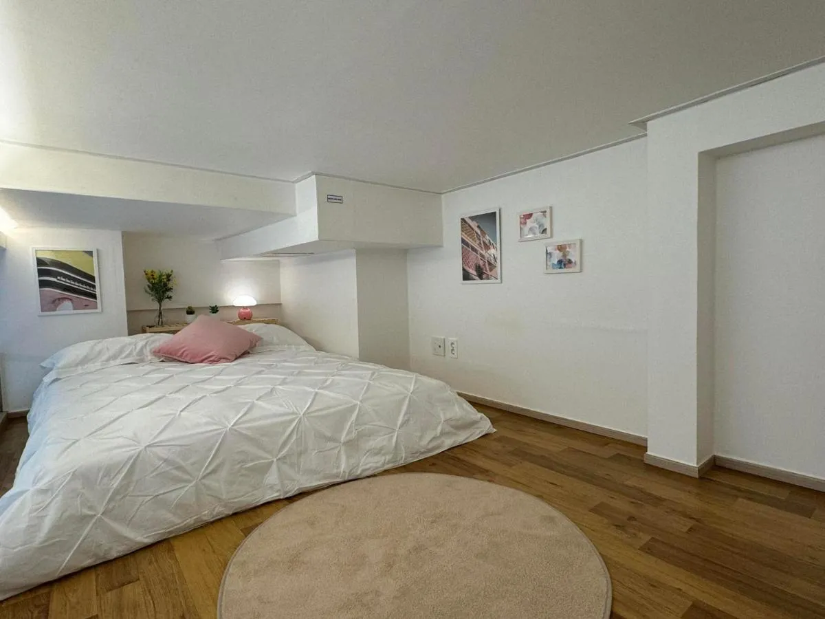 Image 5 of Seoul Station cozy studio