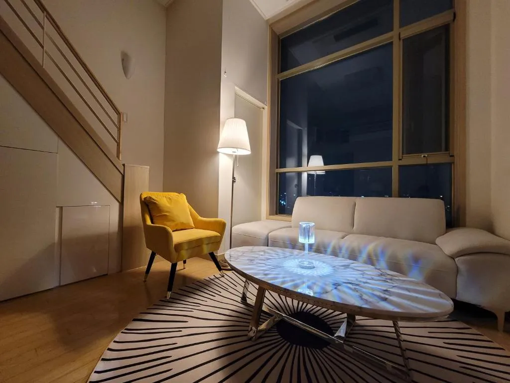 Image of Skyview Duplex House-01