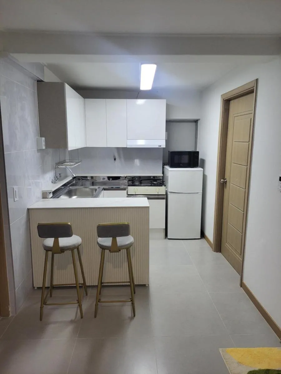 Image 5 of Spacious Newly Renovated Home