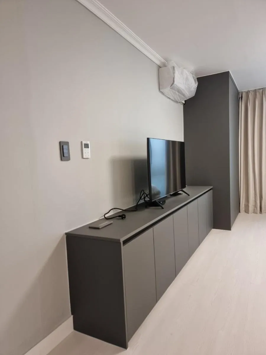 Image 3 of Special House