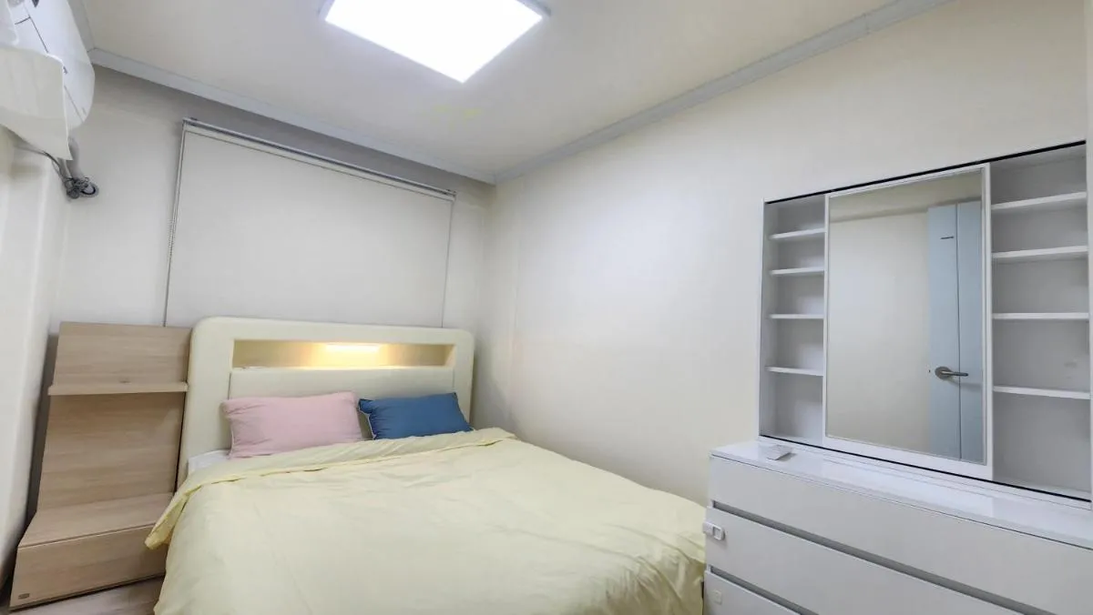 Image 2 of Spring Stay