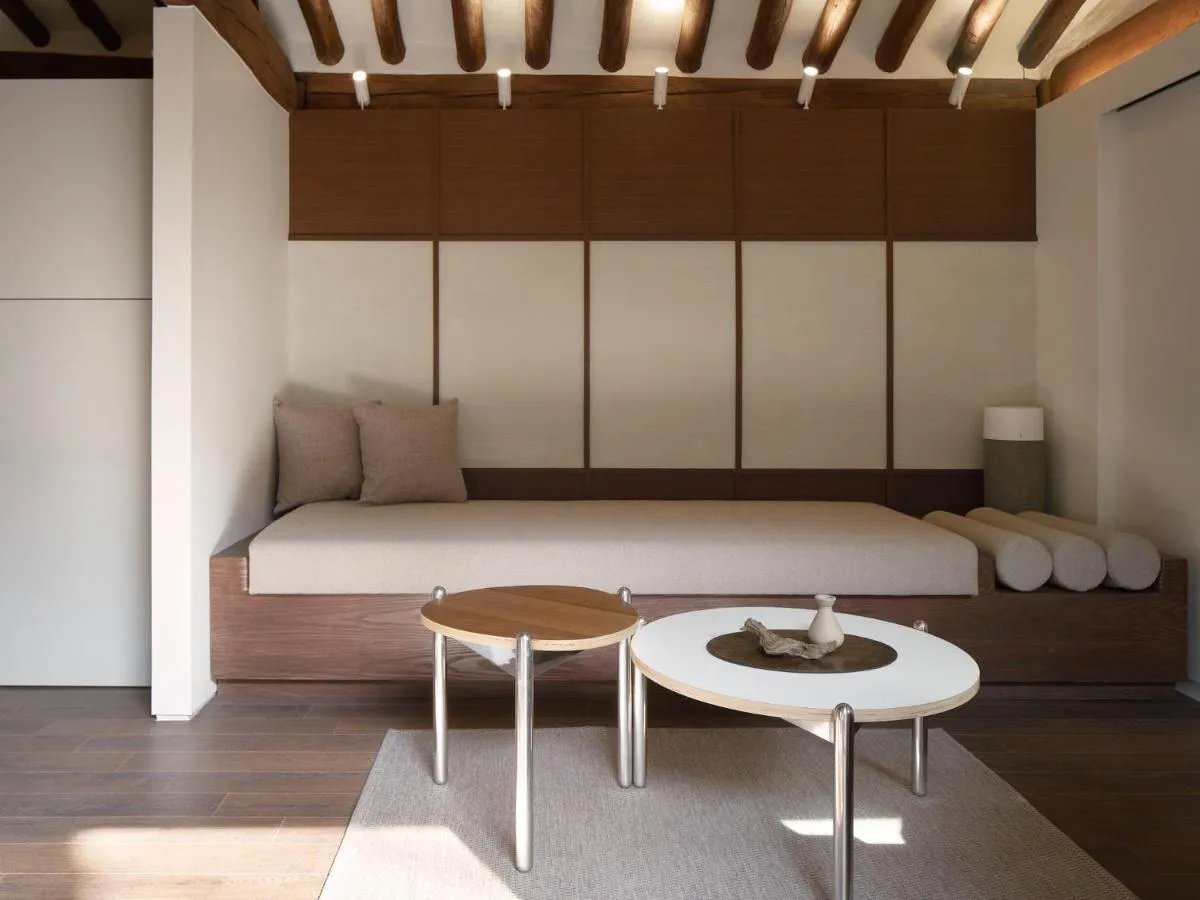 Image 6 of Stay Elegance
