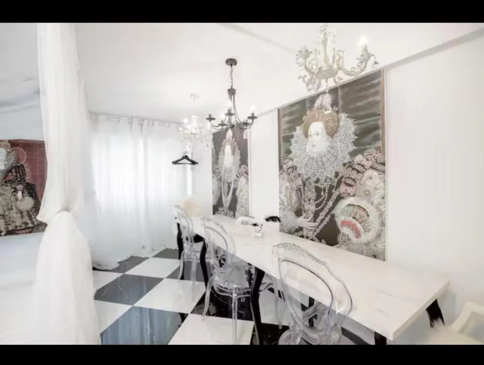Image 2 of Studio room in the center of Seoul
