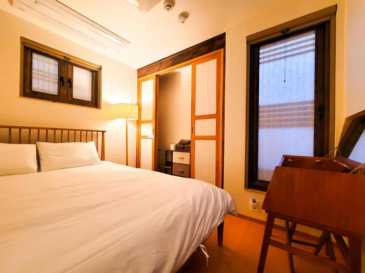 Image 2 of Stylish Hanok Stay DDP DDM St