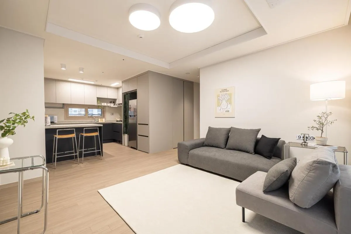 Image 4 of Stylish Modern Condo, 3 Bedrooms, 2 Bathrooms, 4 Air Conditioners, 65-inch TV, Laundry Machine & Dryer