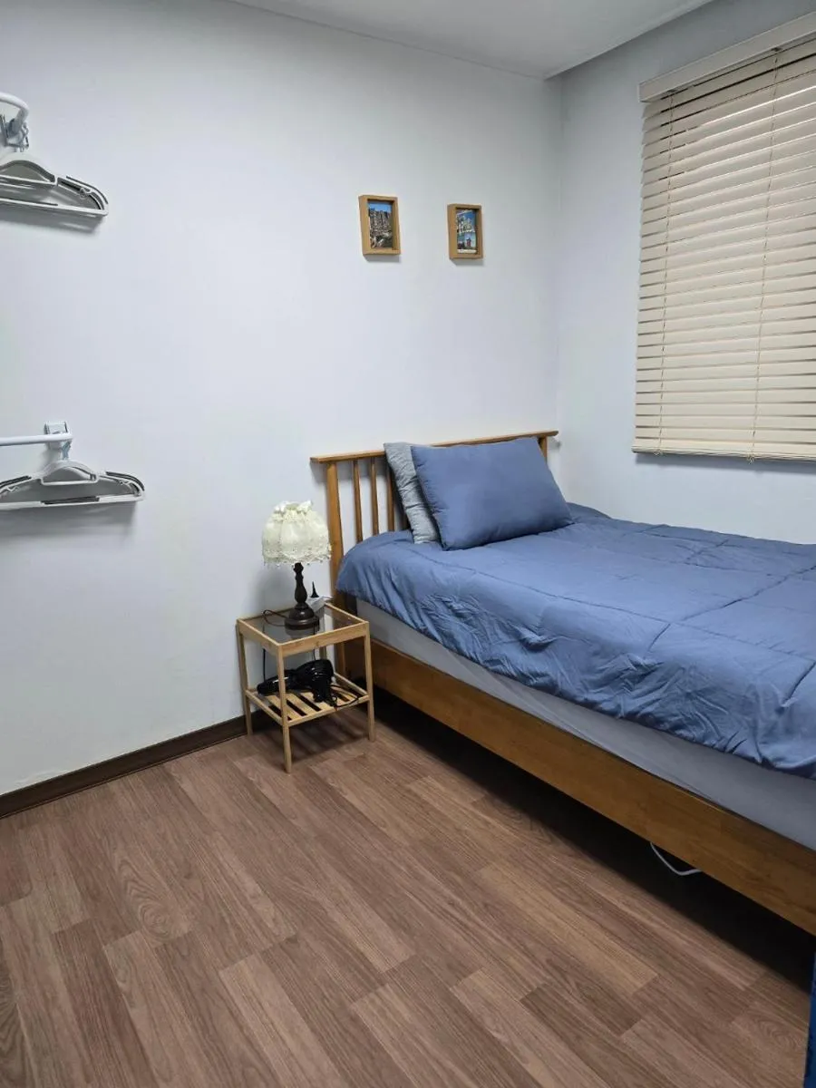 Image 4 of Stylish and Modern New Home