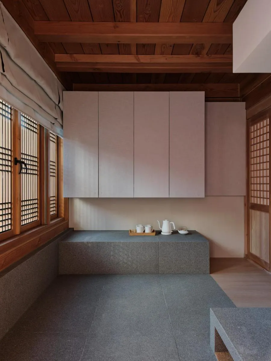 Image 6 of The Korean Traditional Hanok in Downtown Seoul for convenient public transportation – Seoul Ari
