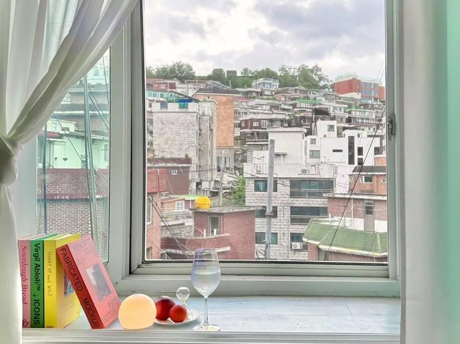 Image of The Seoul city wall house