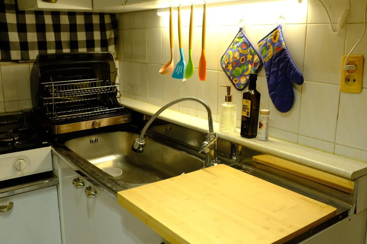 Image 4 of Thechillhouse