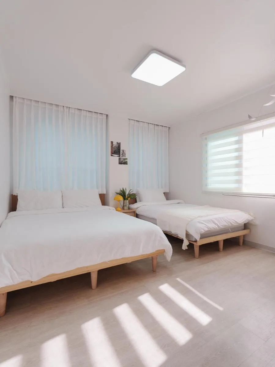 Image 3 of Tiffany House Hongdae