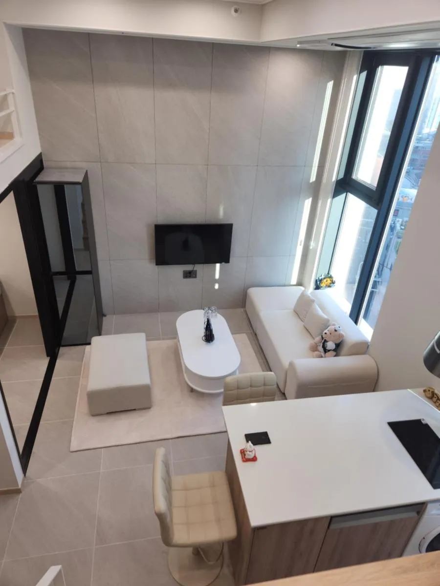 Image 2 of Warm House in a New Building near Dongdaemun History & Culture Park