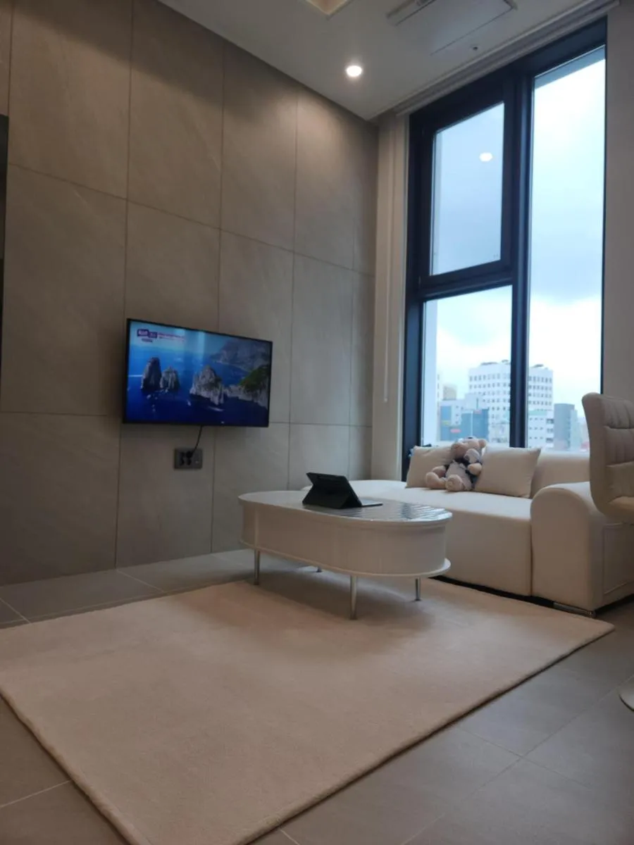 Image 1 of Warm House in a New Building near Dongdaemun History & Culture Park