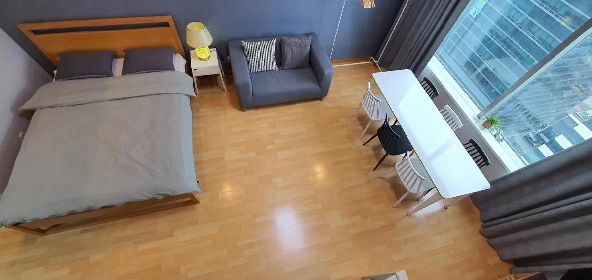 Image 5 of moon apartment